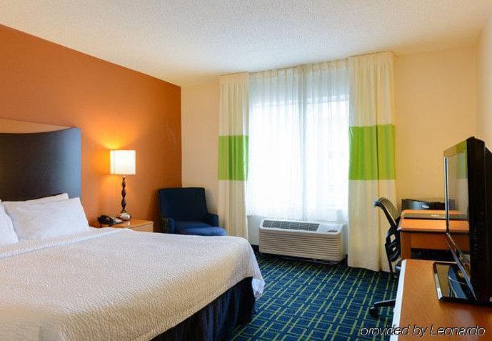 Fairfield Inn & Suites By Marriott Frederick Exteriör bild